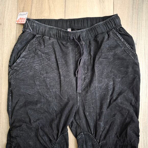 Free People Movement Rematch Heathered Black Scrunched Joggers Women Sz S - Picture 8 of 12